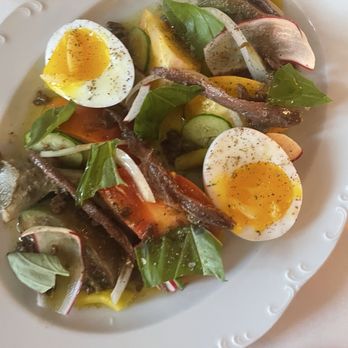 Crevette - Salade nicoise - Seafood Near Me - New York, New York