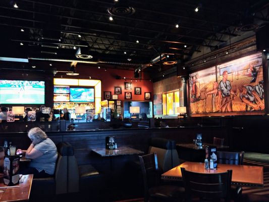 BJ's Restaurant & Brewhouse by null