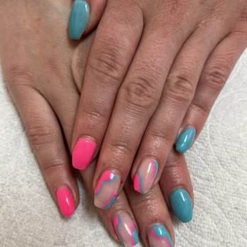 Gelous Nail Studio - Nail Salons Near Me - Reno, Nevada