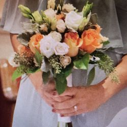 Sherwood Flower Shop - What I got for bridesmaid flowers. Nothing I asked for. At all. Doesn't resemble picture.