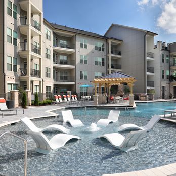 Avia - Resort-Style Pool - Apartments Near Me - Richmond, Virginia Avia - Resort-Style Pool - Apartments Near Me - Richmond, Virginia
