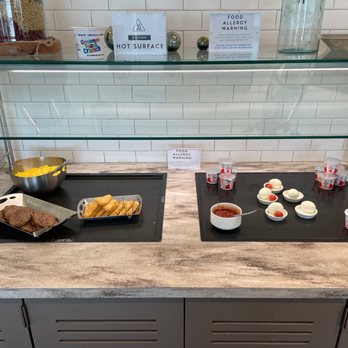 Aspire Lounge - Their breakfast spread. - Airport Lounges Near Me - Ontario, California