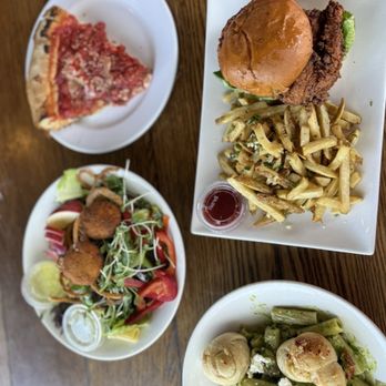 Regents Pizzeria - Pizza Near Me - San Diego, California