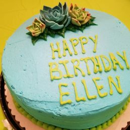 Very cute cake! Very cute cake!