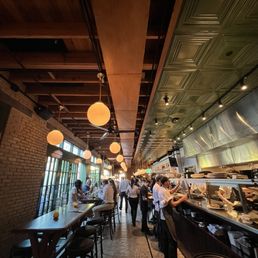 GIN GIN’S - Updated January 2026 - 682 Photos & 199 Reviews - 345