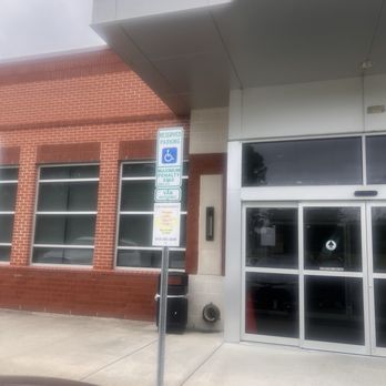 Duke Primary Care Oxford - Entrance - Medical Centers Near Me - Oxford, North Carolina Duke Primary Care Oxford - Entrance - Medical Centers Near Me - Oxford, North Carolina