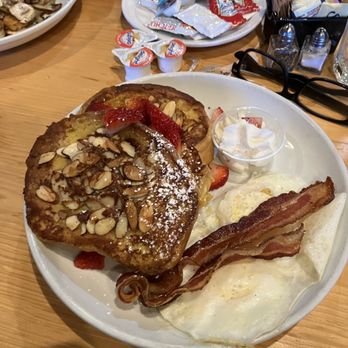 La Finca Bruncheria & Cafe - Mexican Near Me - Laredo, Texas La Finca Bruncheria & Cafe - Mexican Near Me - Laredo, Texas