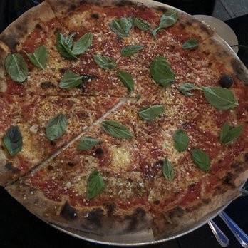 Leo - Ny New York Slice Pie - Pizza Near Me - Brooklyn, New York