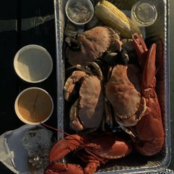 Hodgdon Seafood - Shore dinner, lobster bisque, half-and-half crab and lobster roll, clam chowder