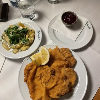 Figlmüller - Wiener Schnitzel of Veal - Austrian Near Me - Vienna, 9 Figlmüller - Wiener Schnitzel of Veal - Austrian Near Me - Vienna, 9