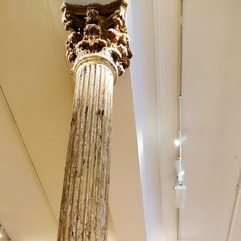 Crate & Barrel - Corinthian columns - 9/19/2025 - Home Decor Near Me - New York, New York Crate & Barrel - Corinthian columns - 9/19/2025 - Home Decor Near Me - New York, New York