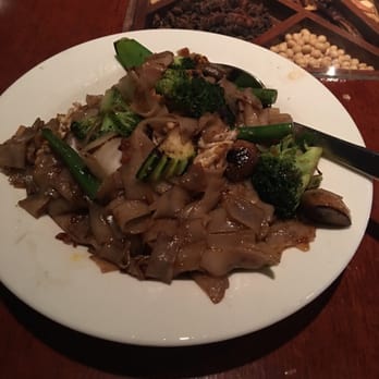 Top Spice - Pad see u veggie - Thai Near Me - Atlanta, Georgia Top Spice - Pad see u veggie - Thai Near Me - Atlanta, Georgia