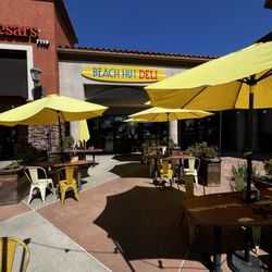 Beach Hut Deli - Exterior seating