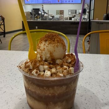 Snowtime - Small - Biscoff Cheesecake Snow - Coffee & Tea Near Me - Phoenix, Arizona