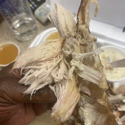 Chuck's Bar-B-Q - My chicken was olddddd and dry