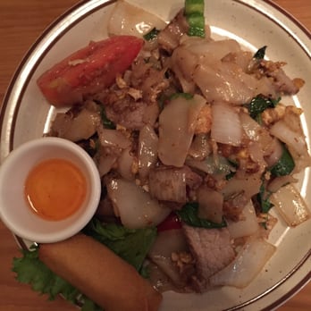 Thai Texas - Drunken noodle beef level 2/5 spicy - Thai Near Me - Arlington, Texas Thai Texas - Drunken noodle beef level 2/5 spicy - Thai Near Me - Arlington, Texas