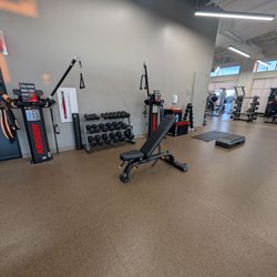 Method Health Club - The machines where you just push a button to add resistance