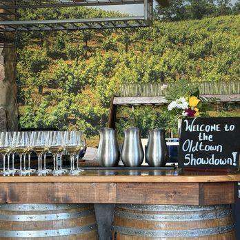 DA Vines Vineyard Wines & Bistro - Wine Tasting Room Near Me - Cottonwood, Arizona DA Vines Vineyard Wines & Bistro - Wine Tasting Room Near Me - Cottonwood, Arizona