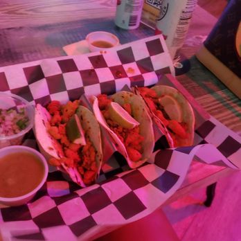 Flashbackz Lounge & Grill - Good tacos if you want a quick bite to eat - Lounges Near Me - Whittier, California