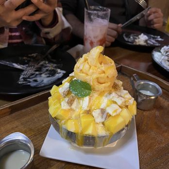 LUMI Dessert Cafe - Mango shave ice - Desserts Near Me - Lynnwood, Washington LUMI Dessert Cafe - Mango shave ice - Desserts Near Me - Lynnwood, Washington