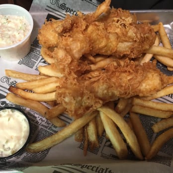 Cherry Street Pub - Crispy fish and chips did not disappoint! - Pubs Near Me - Lancaster, Ohio