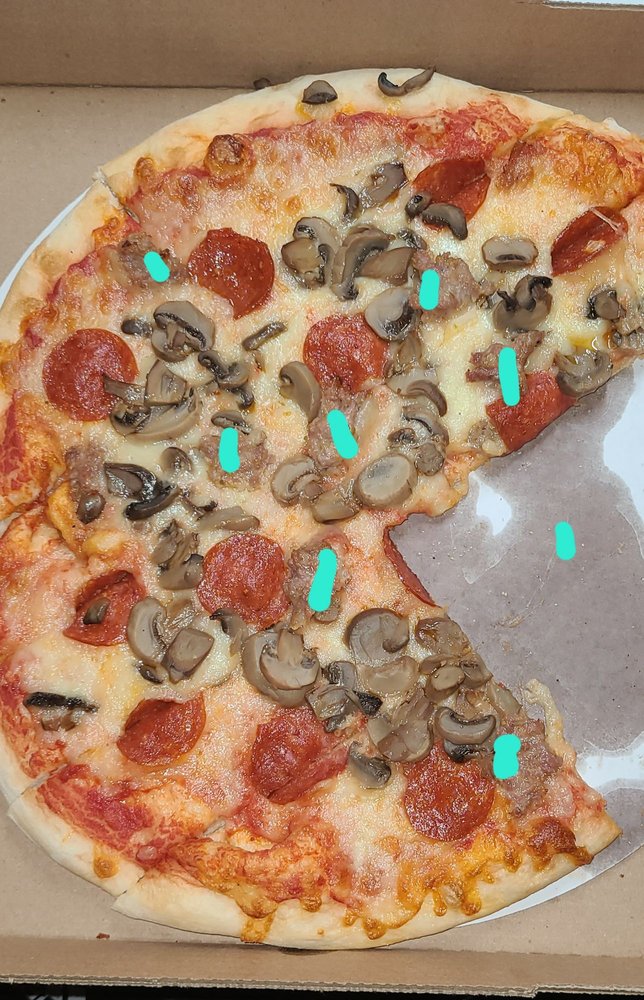 Nubiano's Pizza Logo