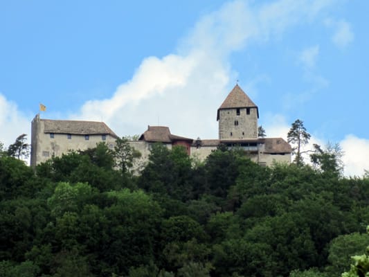 Hohenklingen Castle by null
