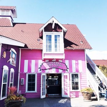 Long Beach - Cute ice cream building - Beaches Near Me - Long Beach, California