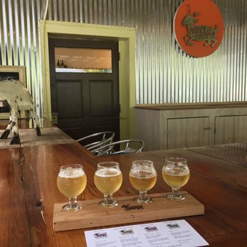 Molley Chomper - Flight! - Cideries Near Me - Lansing, North Carolina