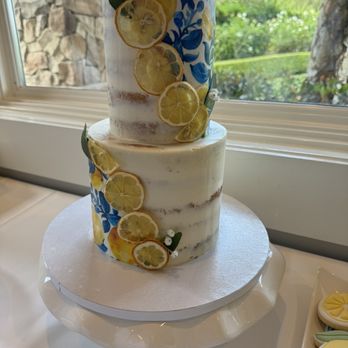 Moochie Pops and Cakes - Custom cake - Desserts Near Me Moochie Pops and Cakes - Custom cake - Desserts Near Me