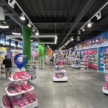 It'Sugar - Candy Stores Near Me - Miami, Florida