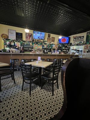 Dots Back Inn by null
