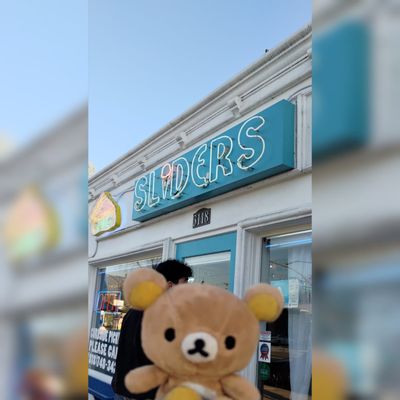 Sliders Bakery and Ice Cream Factory by null