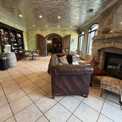 Bourgmont Winery - Interior