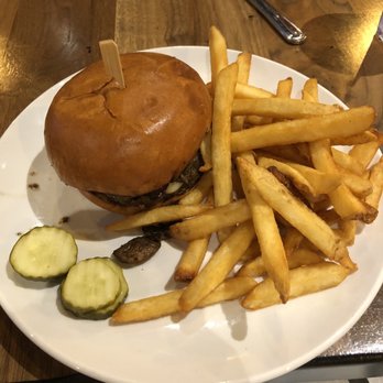 OX Pub - Mushroom burger - Sandwiches Near Me - Oxford, Maine OX Pub - Mushroom burger - Sandwiches Near Me - Oxford, Maine