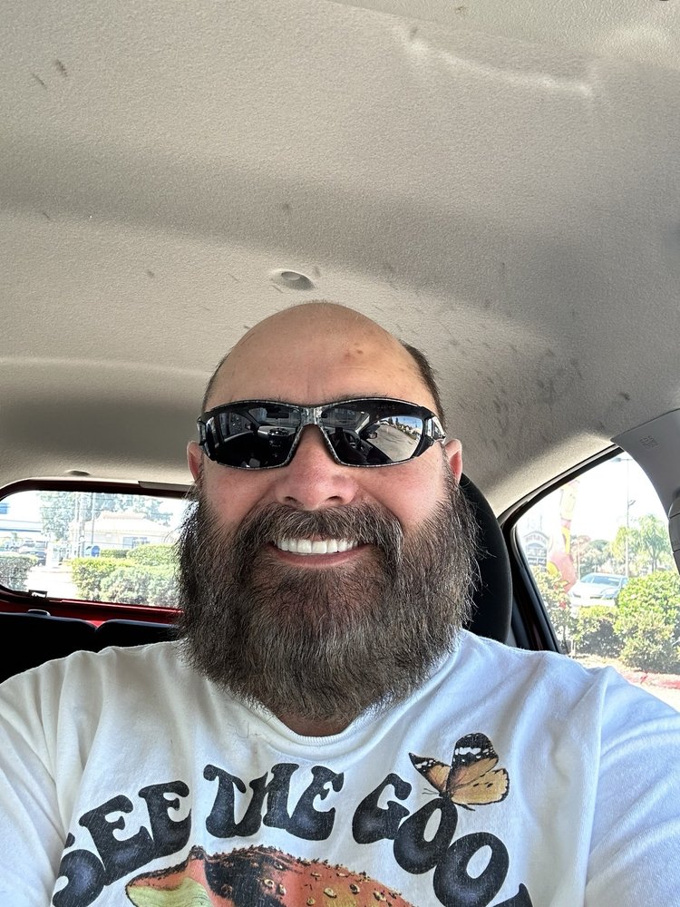 Melrose barbershop Logo