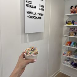 Glen Ellyn Candy & Cones