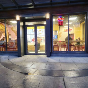 HiFive Chicken - the entrance to a restaurant - Desserts Near Me - Langley Township, British Columbia