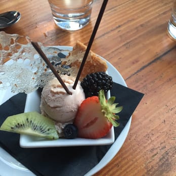 Miku - Fig ice cream - Japanese Near Me - Vancouver, British Columbia Miku - Fig ice cream - Japanese Near Me - Vancouver, British Columbia
