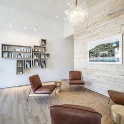 SUGARED + BRONZED - S+B Uptown Park lobby and product shelves
