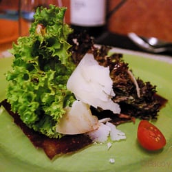 Sucapa - Ensalada de cecina, Idiazábal y pistachos