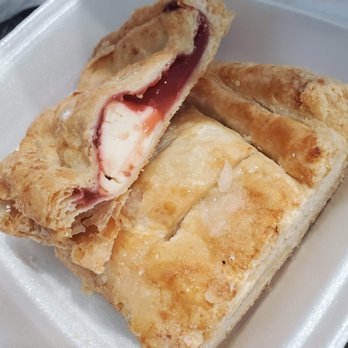 La Creacion Bakery - Guava and queso postre - Bakeries Near Me - Tampa, Florida La Creacion Bakery - Guava and queso postre - Bakeries Near Me - Tampa, Florida