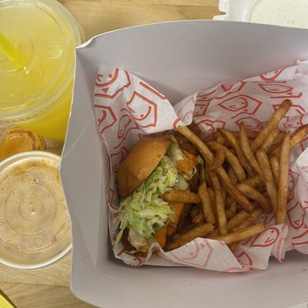 Chick Next Door - Connor ##1. Slider and Fries, Mac 'N' Cheese and seasonal Lemonade... not seen is the tender I asked for! - Chicken Shop Near Me - Glendale, California