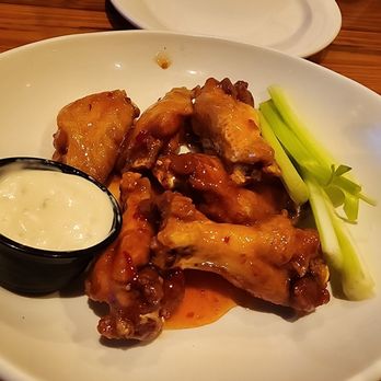 Miller's Ale House - Wings - Sports Bars Near Me - Woodbridge, New Jersey