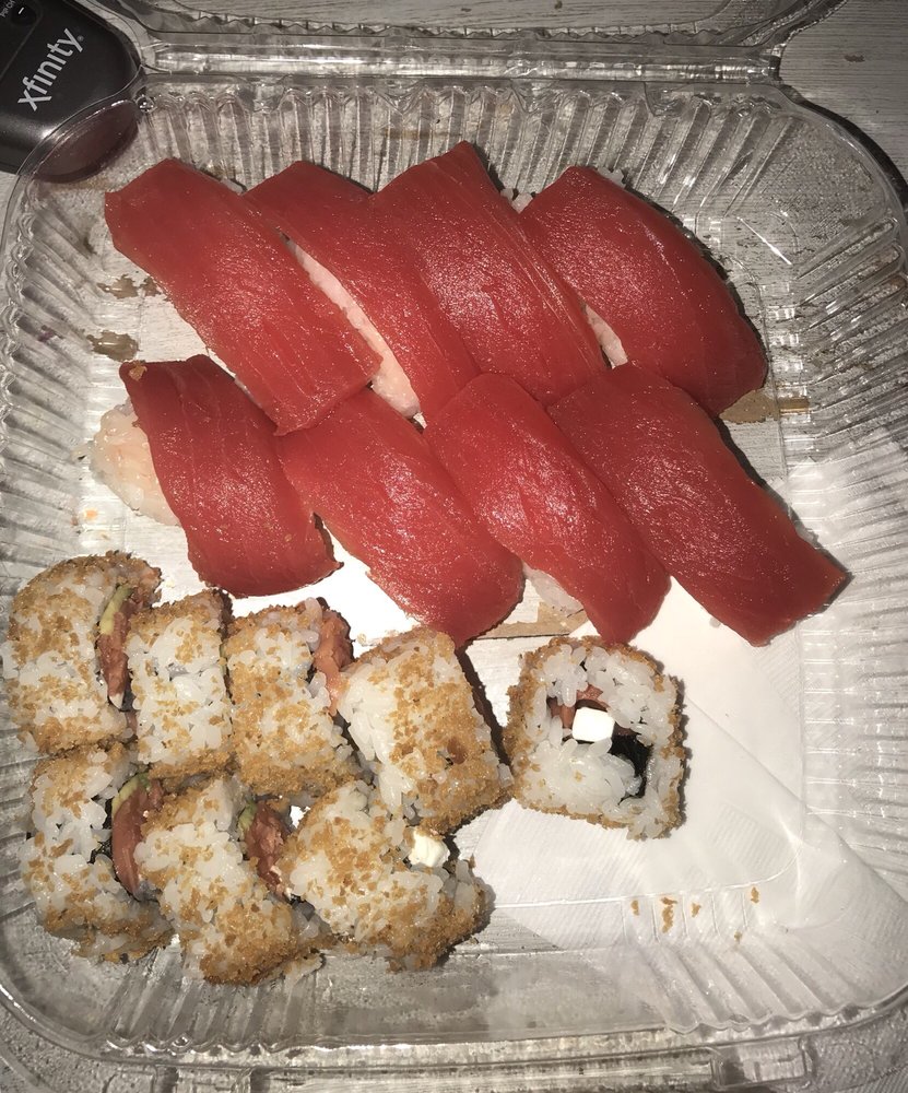 SUSHI TOWN 65 Photos & 78 Reviews Conveyor Belt Sushi 14800 SW