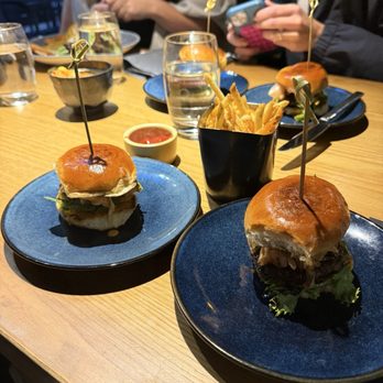 wagamama - midtown - Asian Fusion Near Me - New York, New York