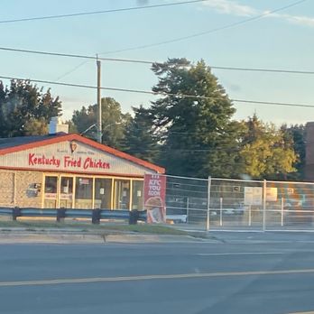 KFC - Store closed sign - Fast Food Near Me - Markham, Ontario KFC - Store closed sign - Fast Food Near Me - Markham, Ontario