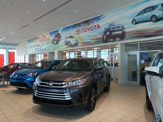 ALEXANDER TOYOTA - Updated August 2025 - 33 Photos & 72 Reviews - 889 E ...