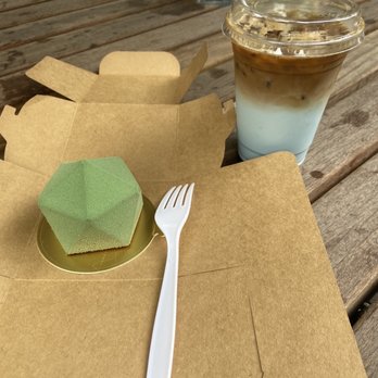 Jonquils Cafe & Bakery - Pentagon and Lavender Latte - Cafes Near Me - Boston, Massachusetts