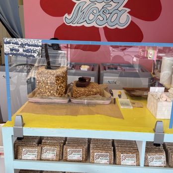 Mosa - Desserts Near Me - Honolulu, Hawaii